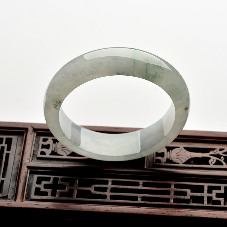 糯冰种飘花手镯(58mm)