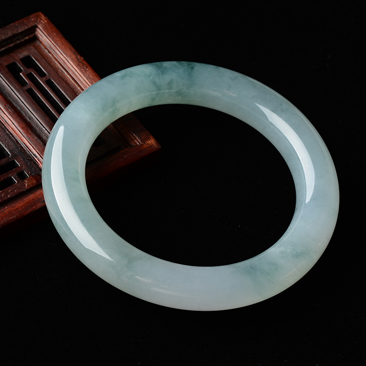 (超值推荐)糯冰种飘花圆条手镯(55.4mm)