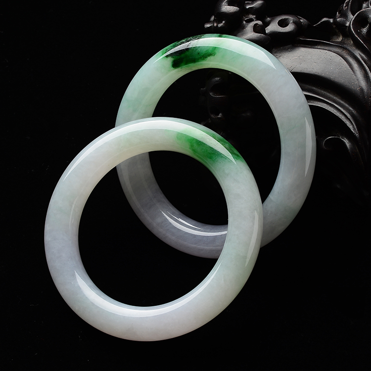 (超值推荐)糯冰种淡春带彩圆条手镯(一对)(56.2mm/57mm)