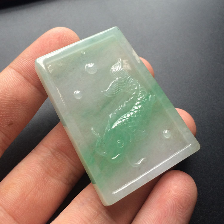 (超值推荐)糯冰种飘翠年年有余挂件