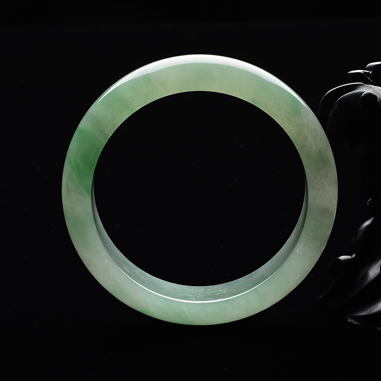 (超值推荐)糯冰种晴水飘翠手镯(55.5mm)