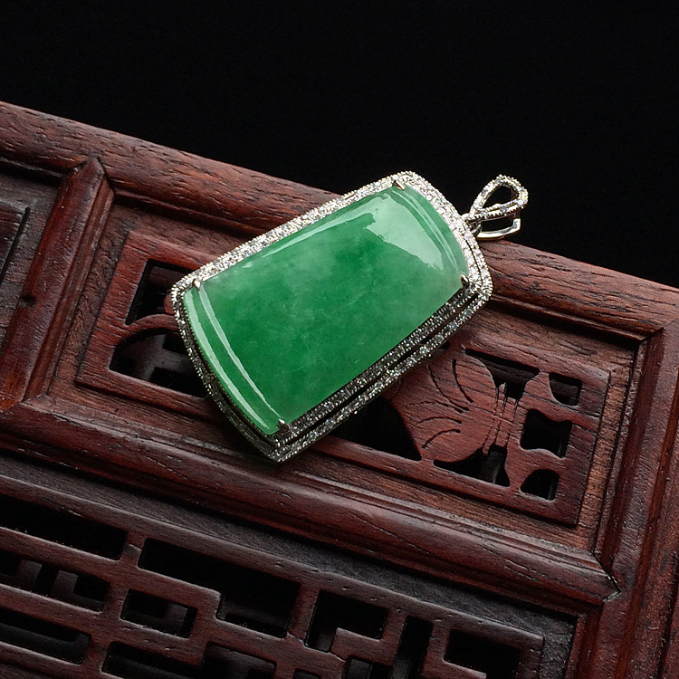 糯冰种翠色镶白金钻石节节高胸坠