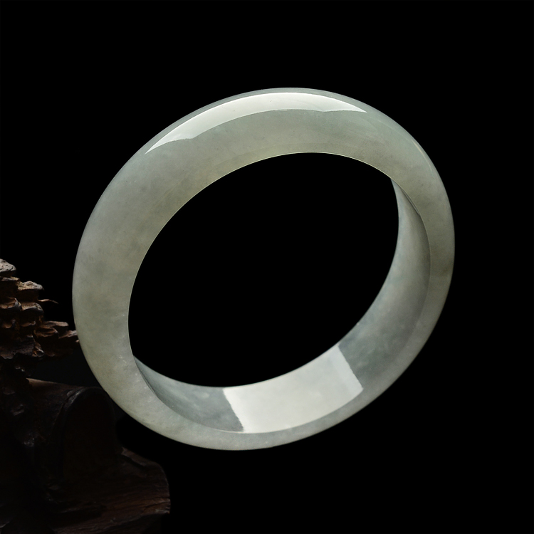 糯冰种淡晴水手镯(59mm)
