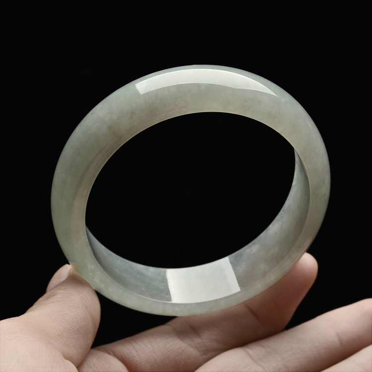 糯冰种淡晴水手镯(59mm)