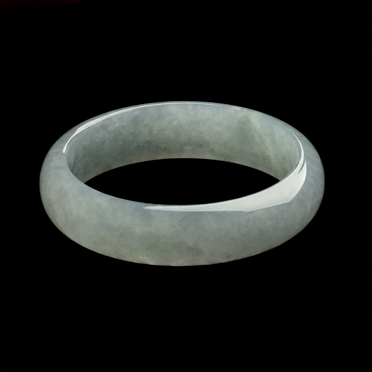 (超值推荐)糯冰种淡晴水手镯(58mm)