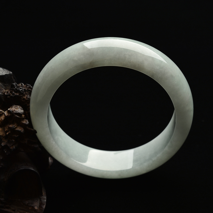 糯冰种淡晴水手镯(59.4mm)