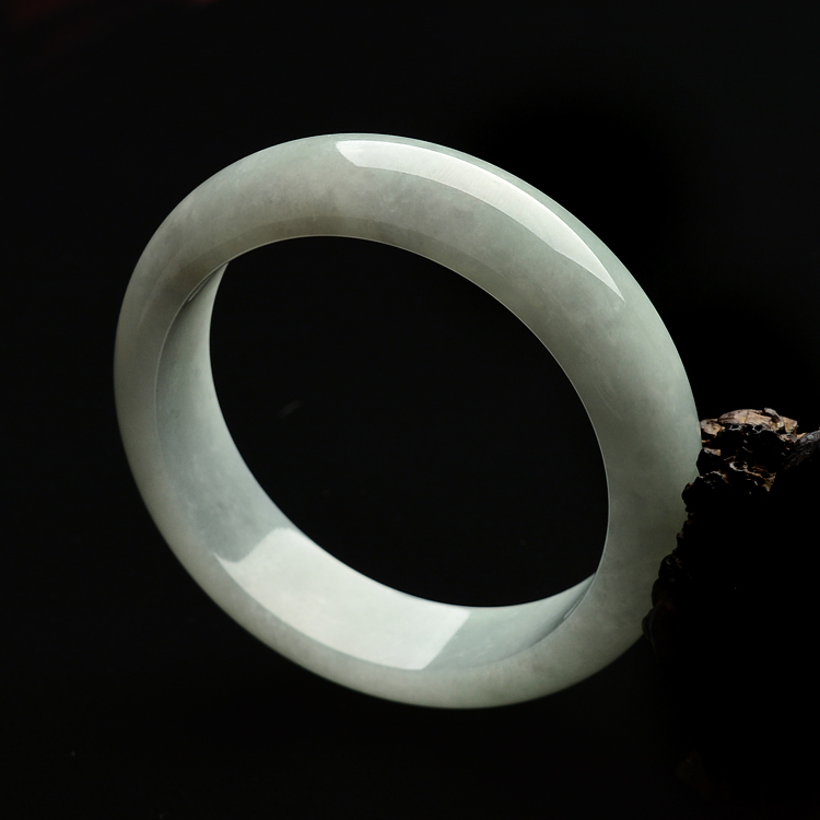糯冰种淡晴水手镯(59.4mm)