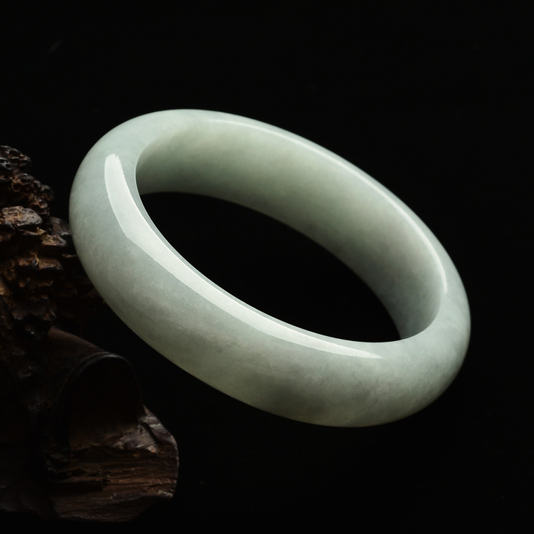 糯冰种淡晴水手镯(59.4mm)