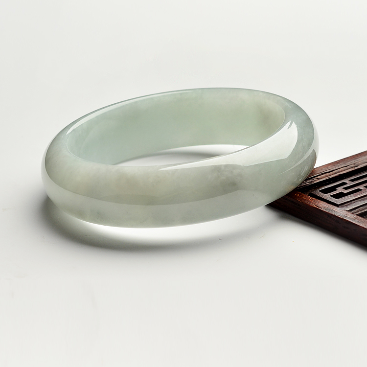 糯冰种淡晴水手镯(59.4mm)