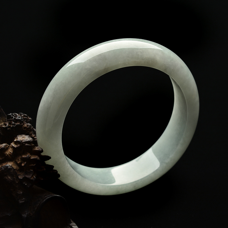 糯冰种淡晴水手镯(59.4mm)