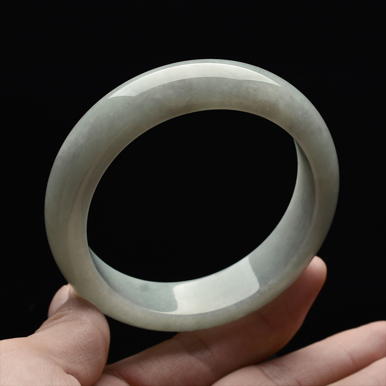 糯冰种淡晴水手镯(59.4mm)