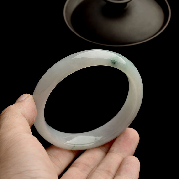(超值推荐)糯冰种飘花手镯(59.2mm)