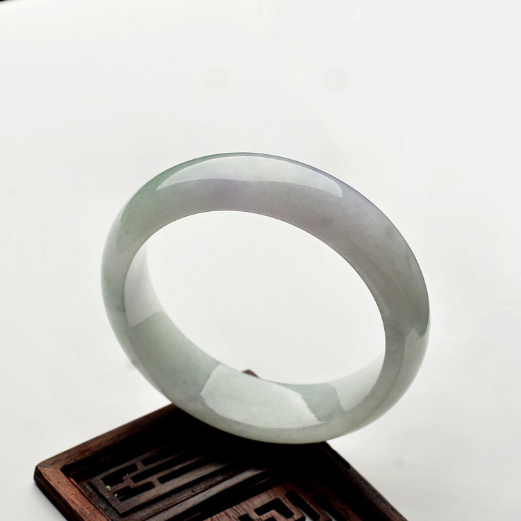 糯冰种飘花带紫罗兰手镯(56.9mm)