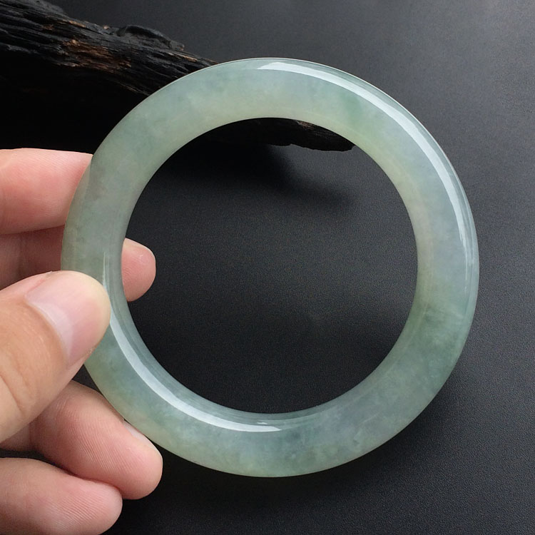 （超值推荐）糯冰种晴水圆条手镯（56.6mm）