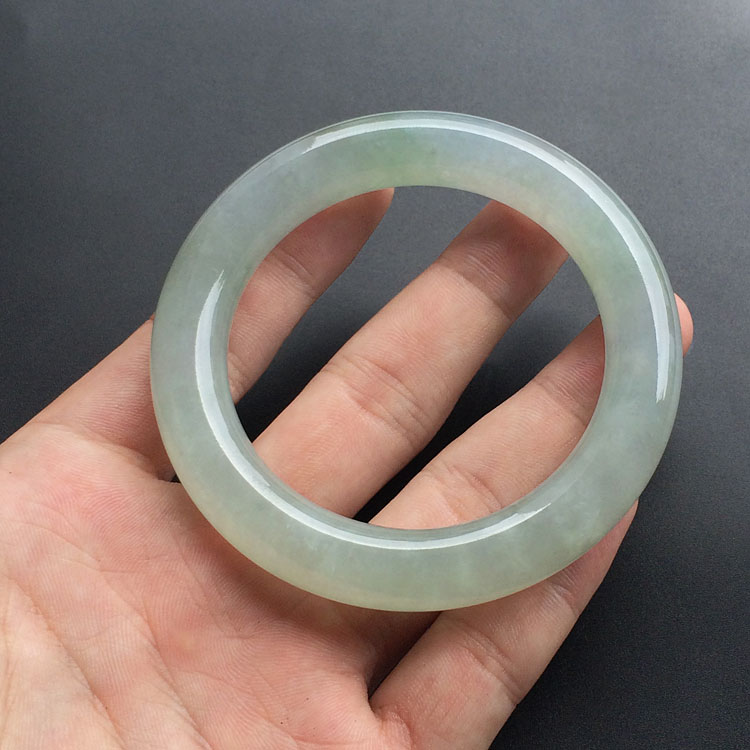 （超值推荐）糯冰种晴水圆条手镯（56.6mm）