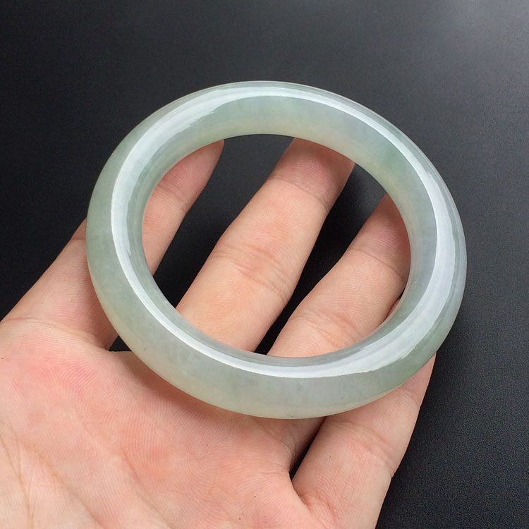（超值推荐）糯冰种晴水圆条手镯（56.6mm）