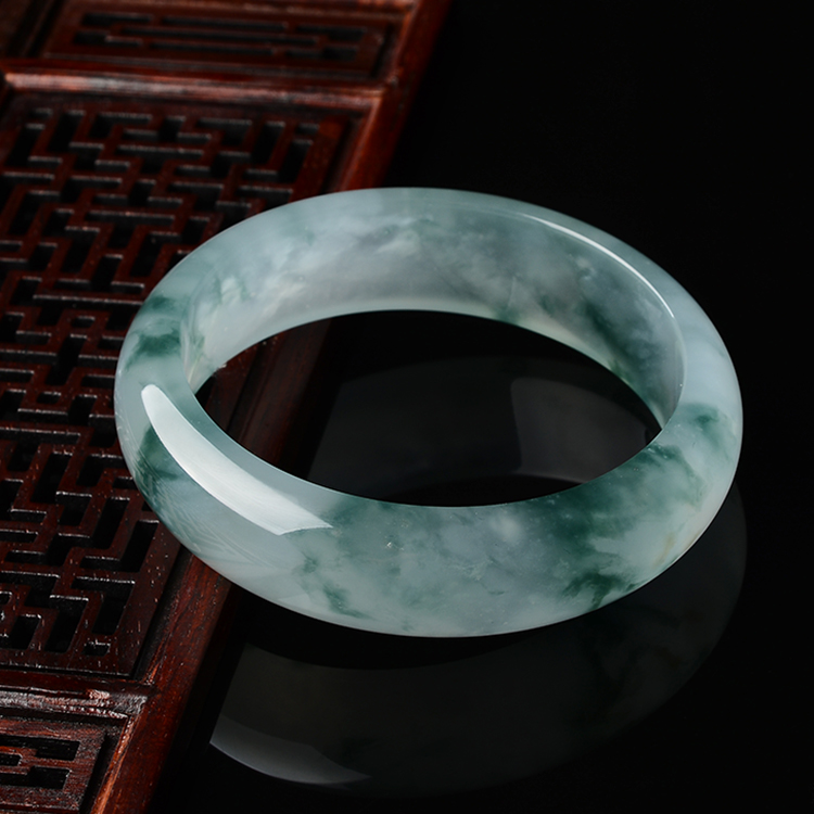 (超值推荐)冰种飘花手镯(57.1mm)