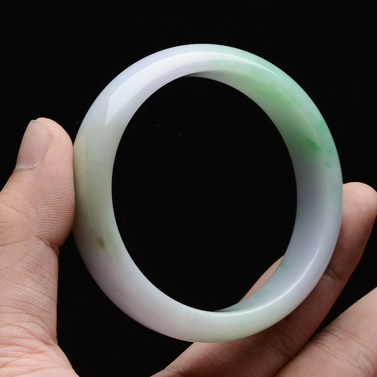 (超值推荐)糯冰种春带彩手镯(58.5mm)