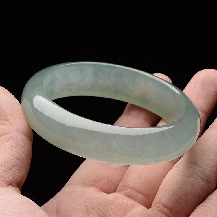 (超值推荐)糯冰种蓝晴水手镯(59.5mm)