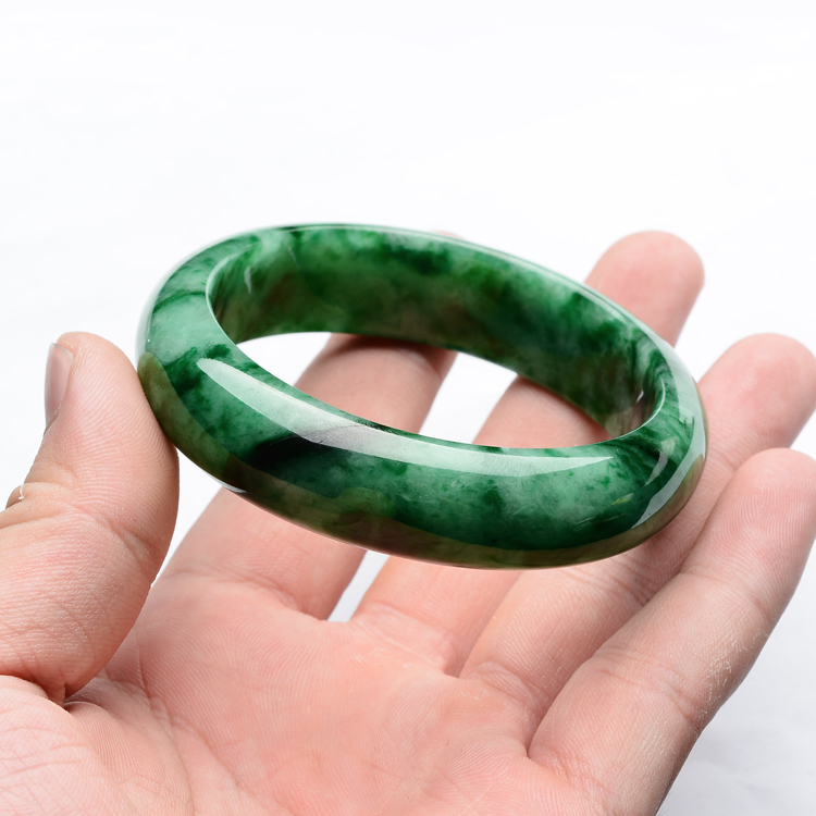 (超值推荐)糯冰种廯加绿手镯(58.7mm)