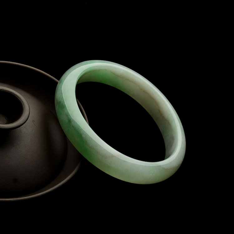 糯冰种飘翠手镯(56.5mm)