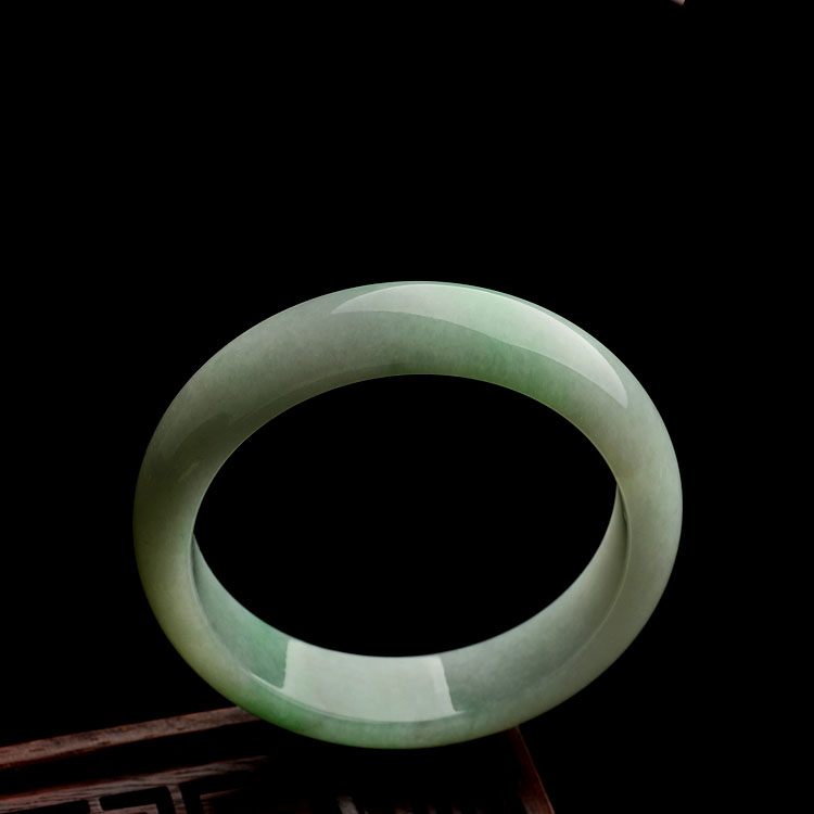 糯冰种晴水手镯(58.3mm)