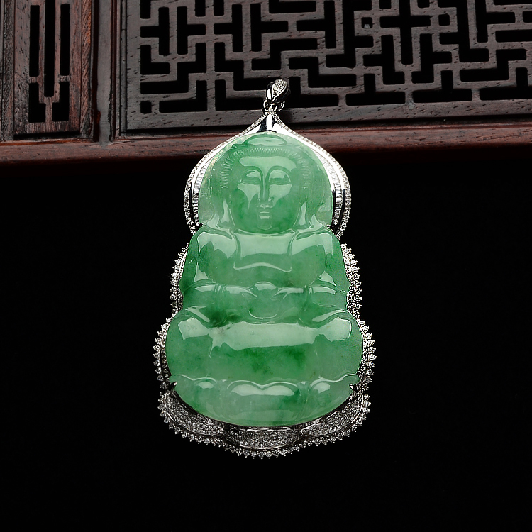 (超值推荐)糯冰种翠色镶白金钻石观音胸坠