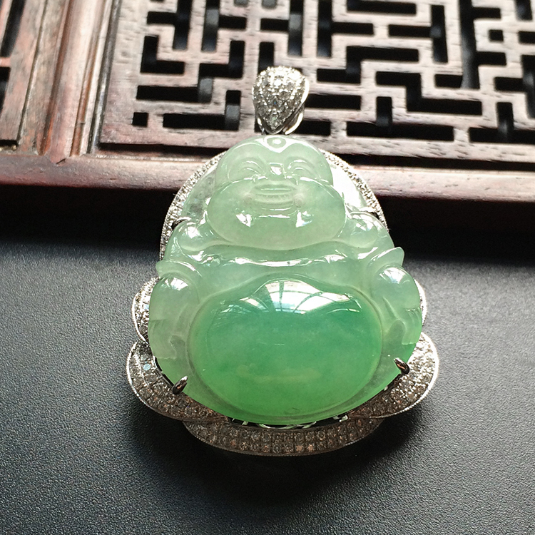 (超值推荐)糯冰种晴水镶白金钻石玉佛胸坠