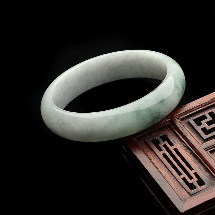 糯冰种飘花手镯(59mm)