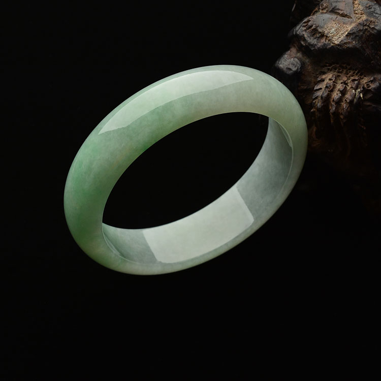 糯冰种晴水飘翠手镯(58mm)
