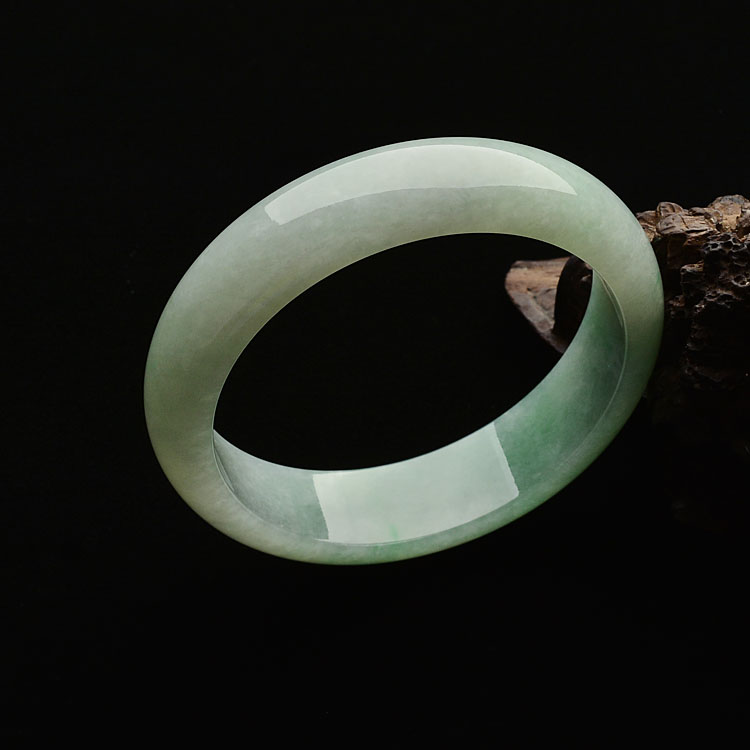 糯冰种晴水飘翠手镯(58mm)