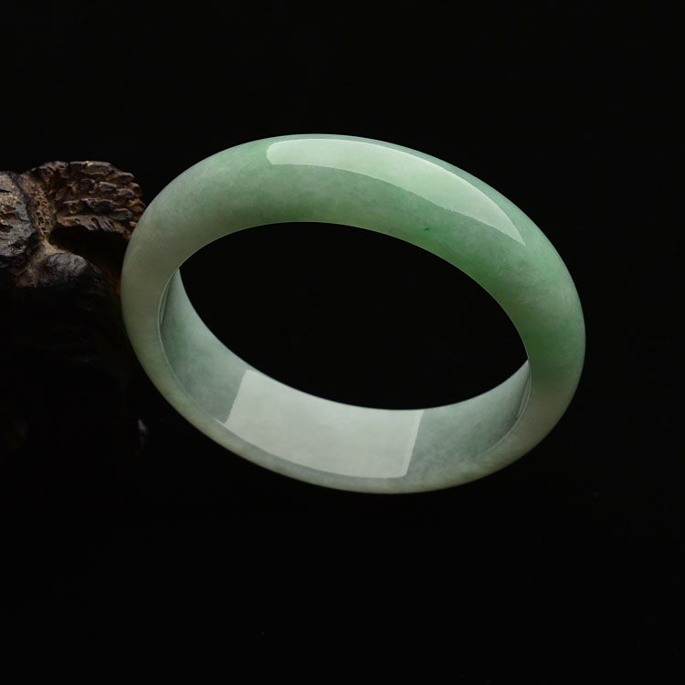 糯冰种晴水飘翠手镯(58mm)