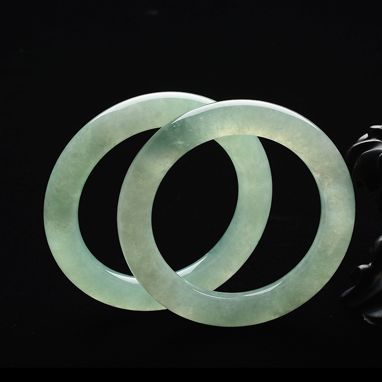 (超值推荐)冰种晴水圆条手镯(单价)(56.7mm/56.8mm)