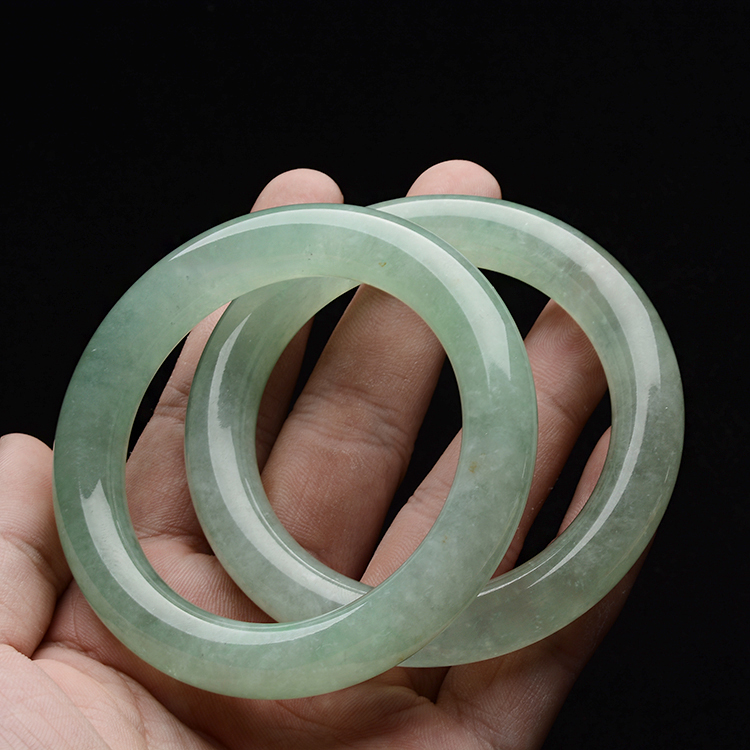 (超值推荐)冰种晴水圆条手镯(单价)(56.7mm/56.8mm)