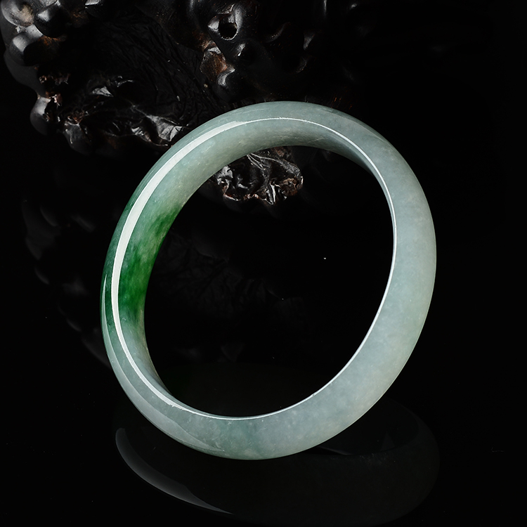 (超值推荐)冰种晴水飘翠贵妃镯(53.6mm-46.8mm)
