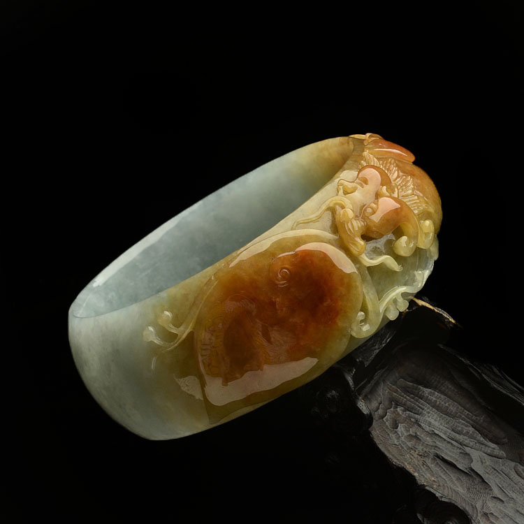 糯冰种红黄翡龙头鱼雕花手镯(60.3mm)