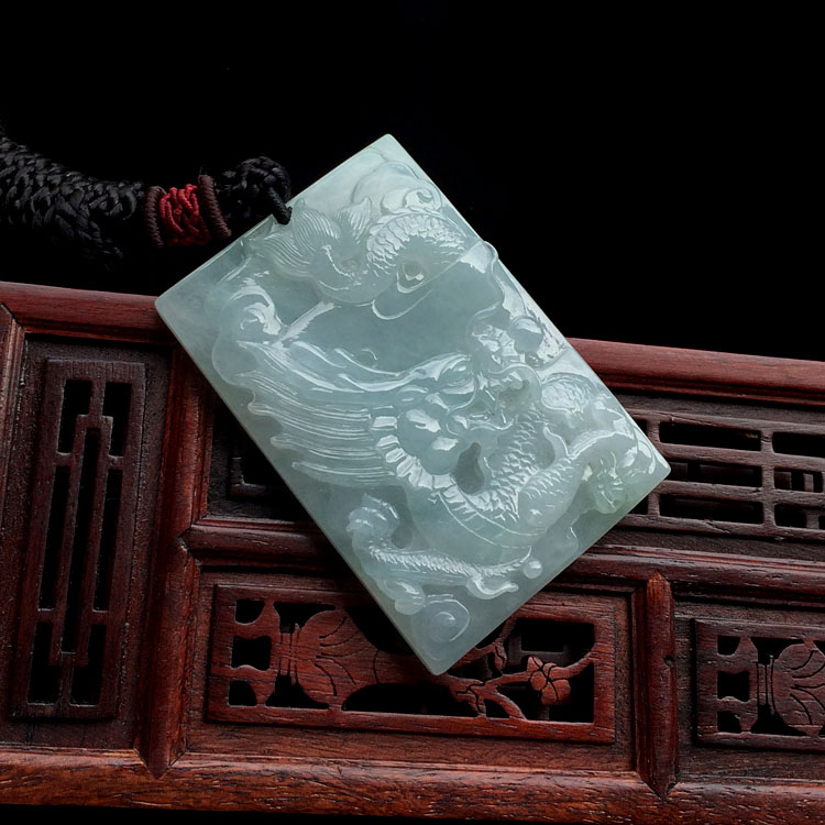 糯冰种晴水龙牌挂件