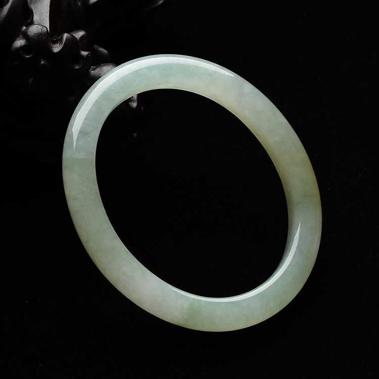 糯冰种晴水淡黄翡贵妃镯(58.4mm-48.1mm)