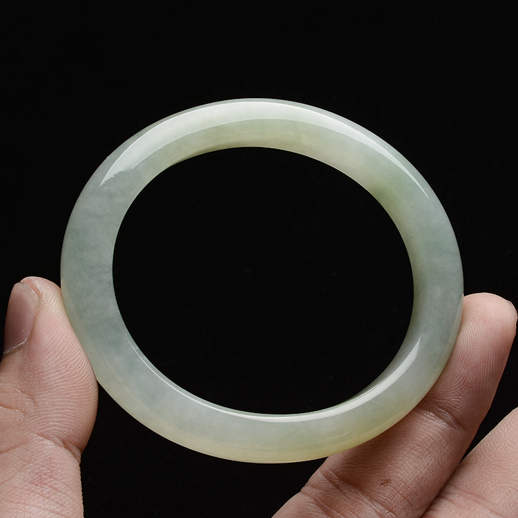 糯冰种晴水淡黄翡贵妃镯(58.4mm-48.1mm)