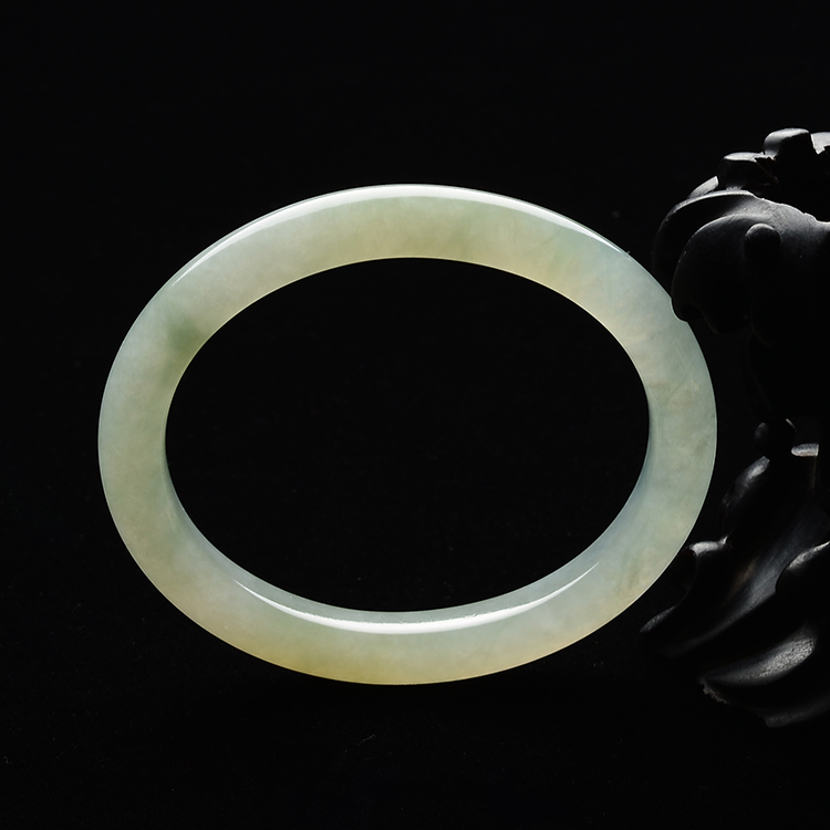 糯冰种晴水淡黄翡贵妃镯(58.4mm-48.1mm)