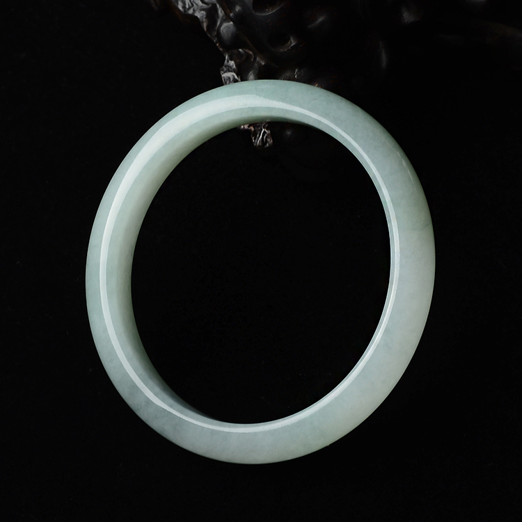 糯冰种晴水贵妃镯(56.2mm-50.4mm)