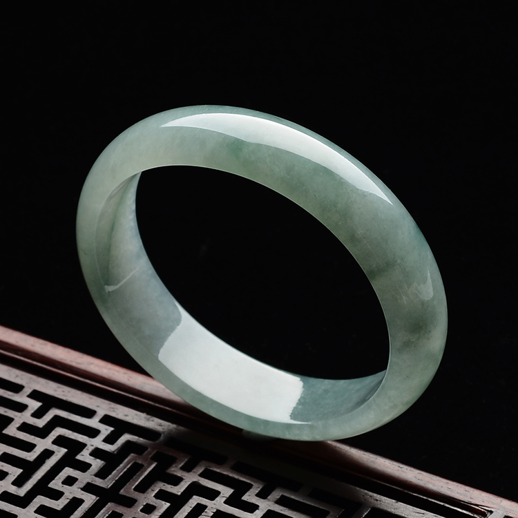 糯冰种晴水飘花贵妃镯(56.8mm-50mm)