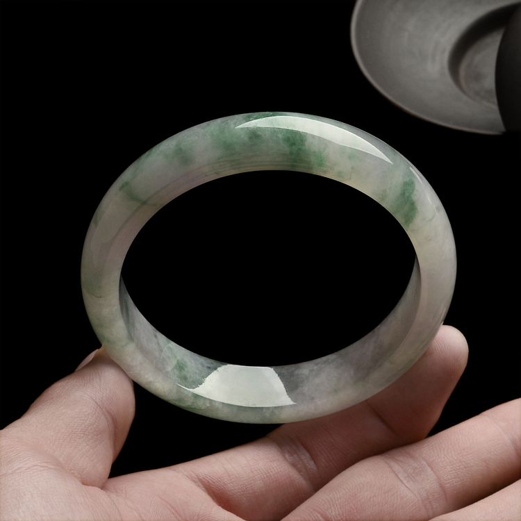 (超值推荐)糯冰种飘花手镯(56.6mm)