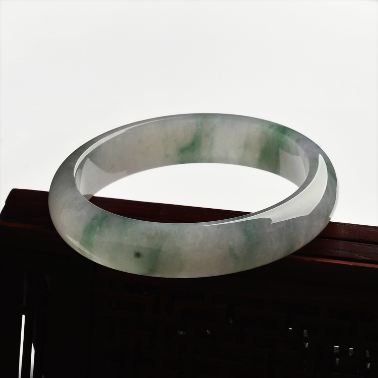 (超值推荐)糯冰种飘花手镯(56.6mm)