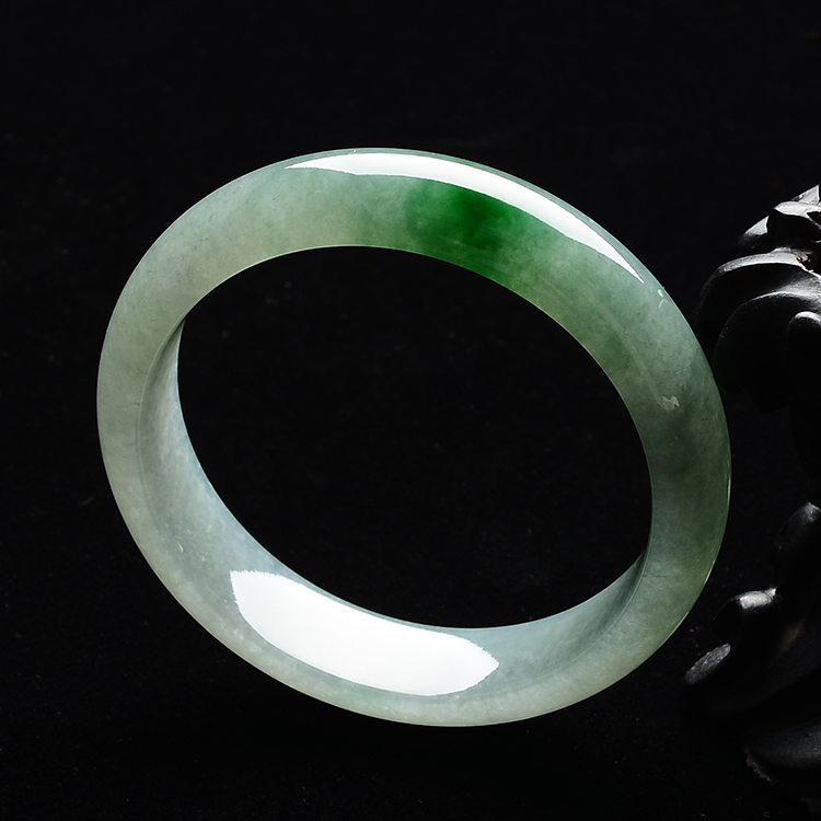 糯冰种晴水飘翠手镯(58.1mm)