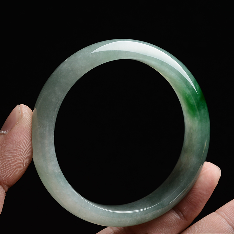 糯冰种晴水飘翠手镯(58.1mm)