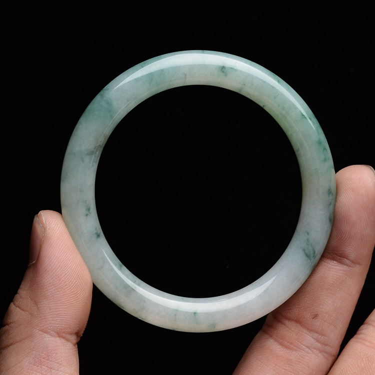 (超值推荐)糯冰种飘花圆条手镯(54.1mm)