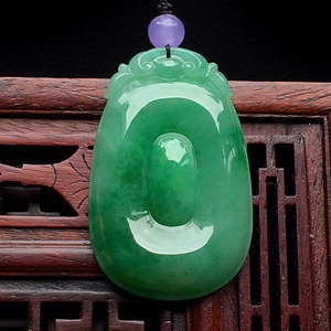 (超值推荐)糯冰种翠色福在眼前挂件
