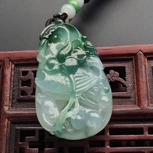 糯冰种飘花一路连科挂件