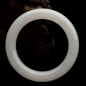(超值推荐)糯冰种淡紫罗兰圆条手镯(58mm)